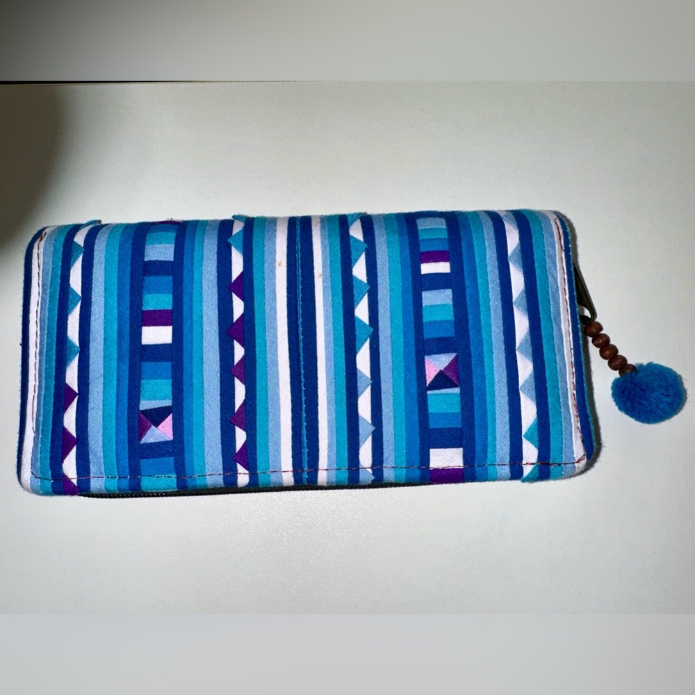 NWOT - Beautiful Womens Colorful Zipper Wallet Aztec Tribal Style
